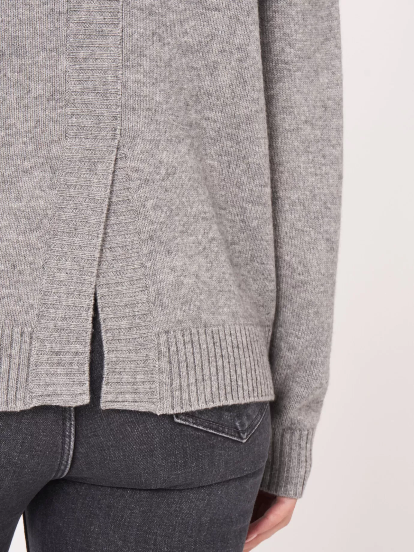 REPEAT cashmere Truien<Basic Trui Met Ronde Hals En Split Op De Rug Lichtgrijs