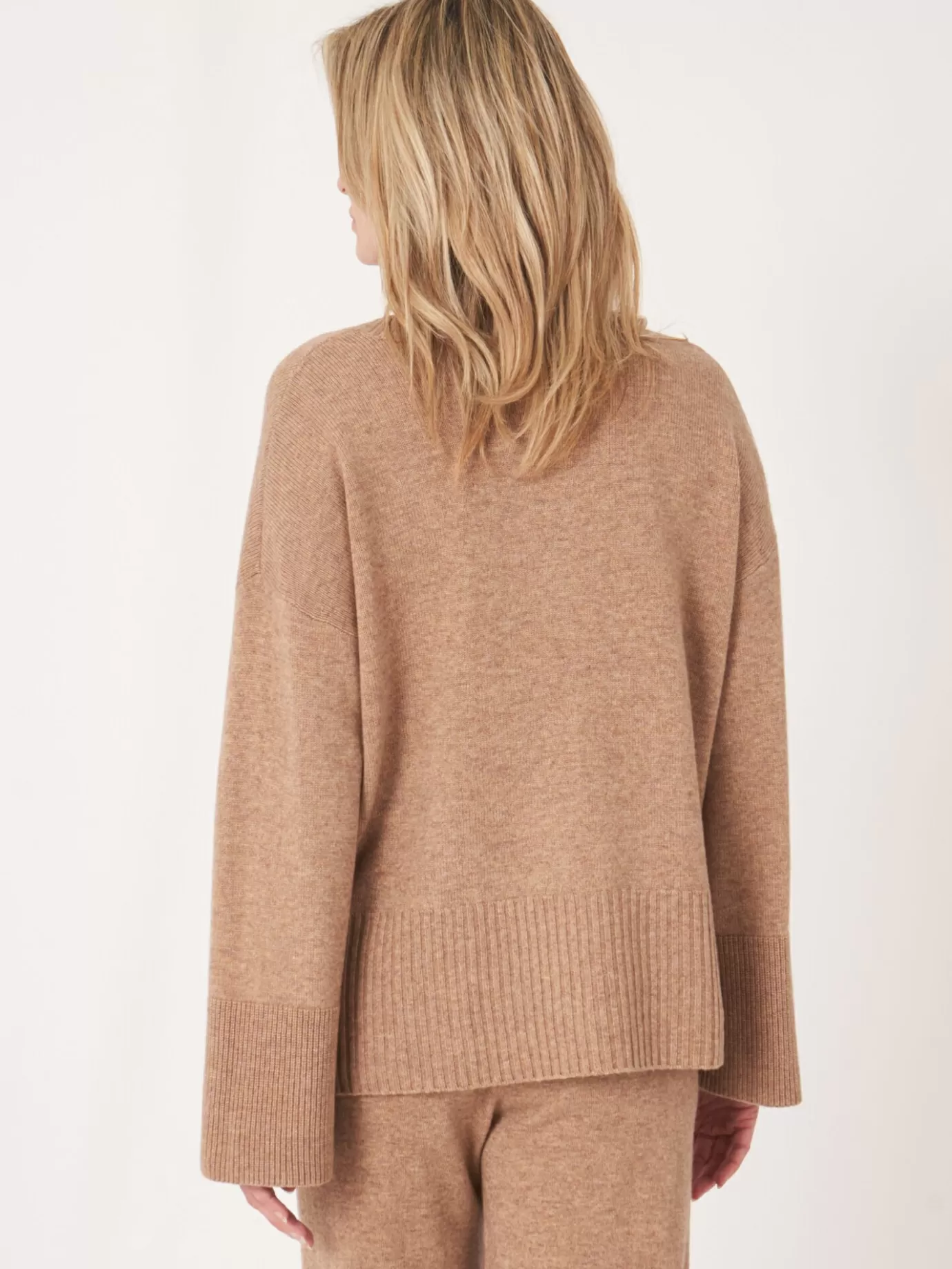 REPEAT cashmere Vesten<Vest Met Voorzak En Wijde Mouwen Met Geribd Detail Kameel