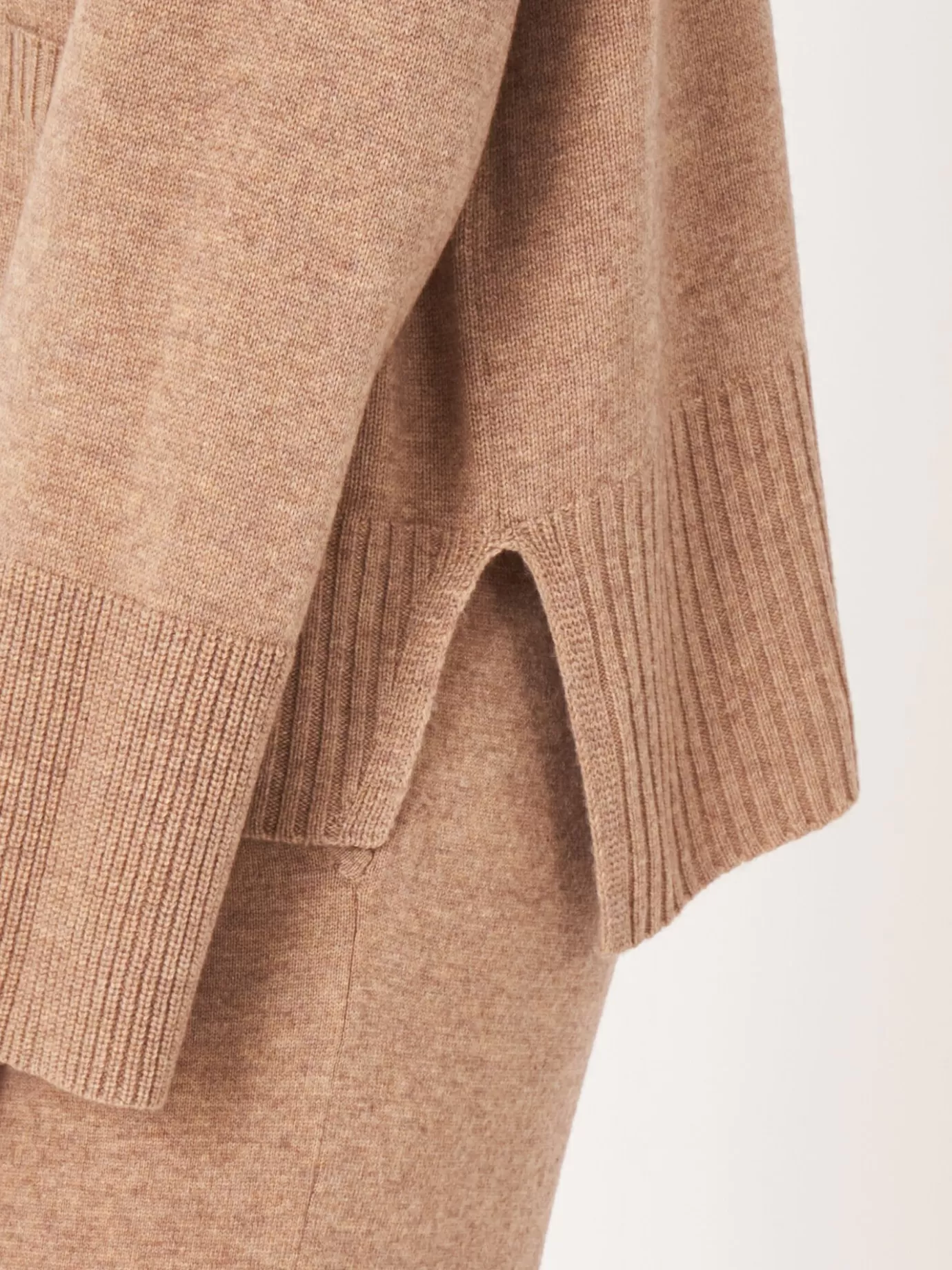 REPEAT cashmere Vesten<Vest Met Voorzak En Wijde Mouwen Met Geribd Detail Kameel