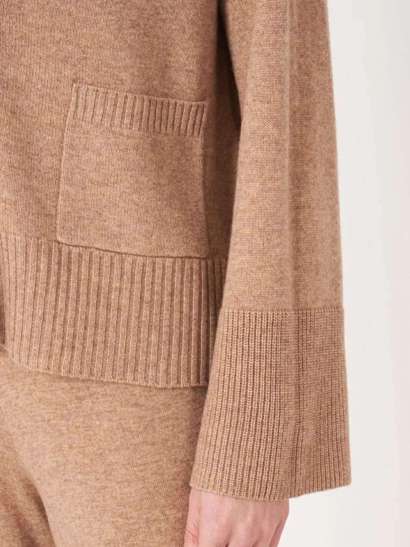 REPEAT cashmere Vesten<Vest Met Voorzak En Wijde Mouwen Met Geribd Detail Kameel